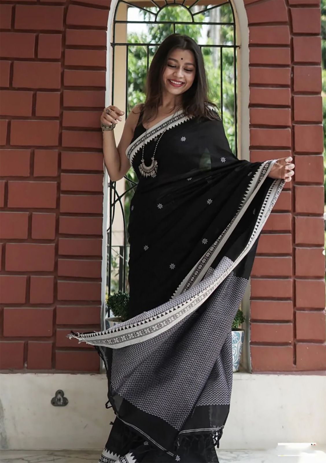 Onyx Black Maheshawari Cotton Silk Saree