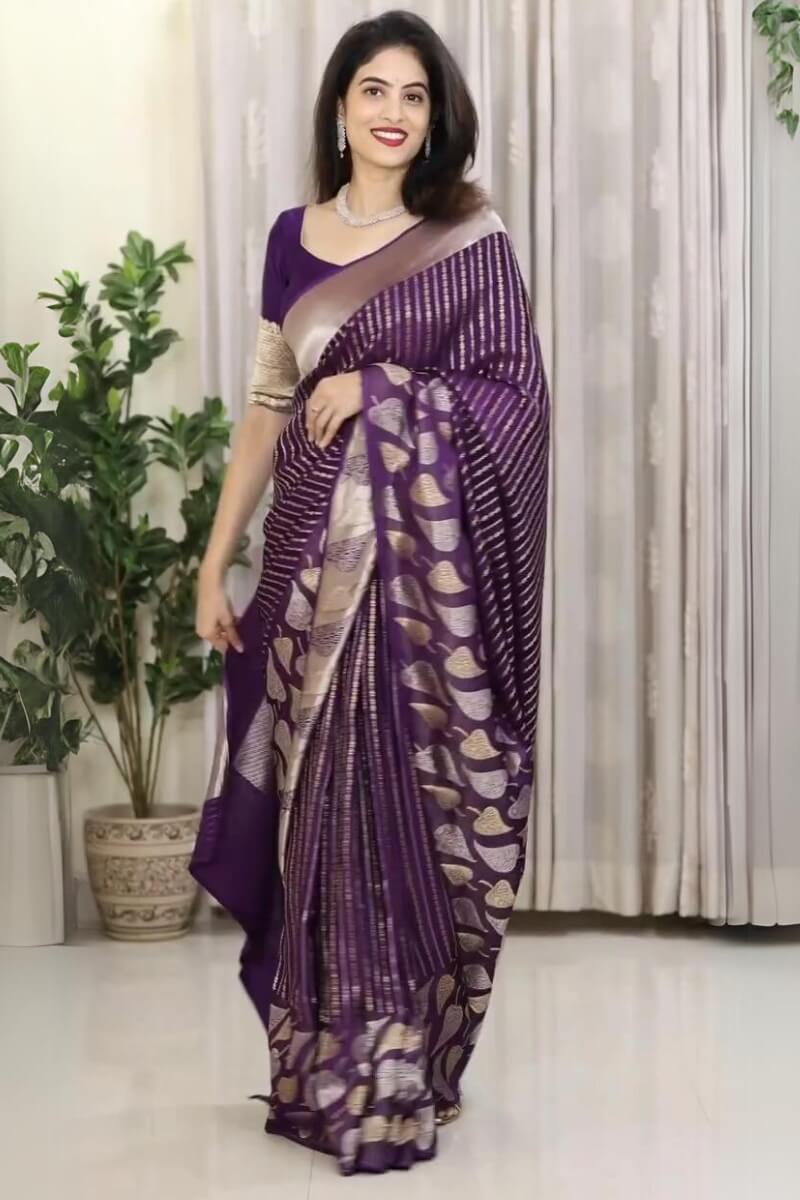 Magnificat Purple Soft Silk Saree With Snappy Blouse Piece