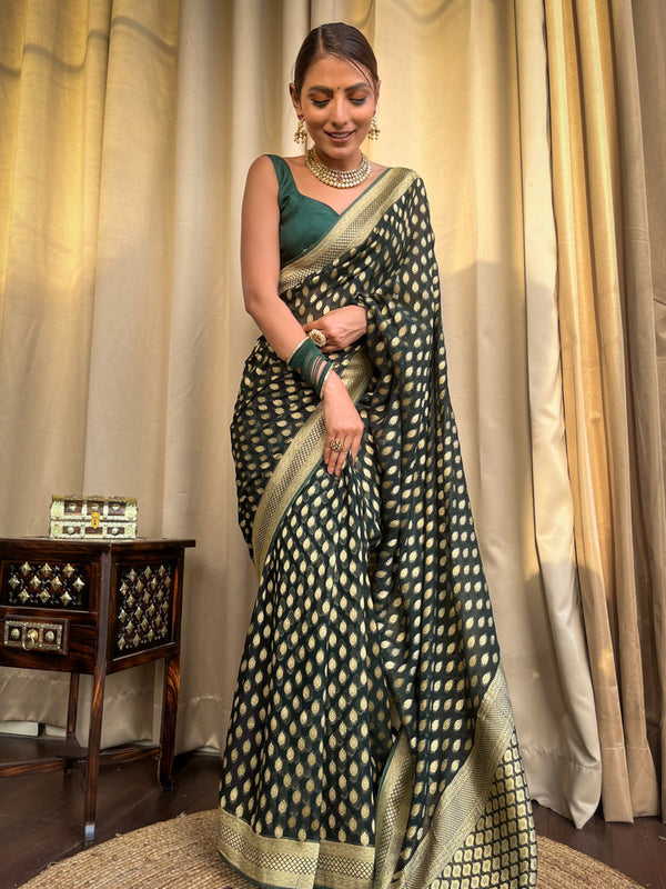 Tremendous Dark Green Soft Banarasi Silk Saree With Flaunt Blouse