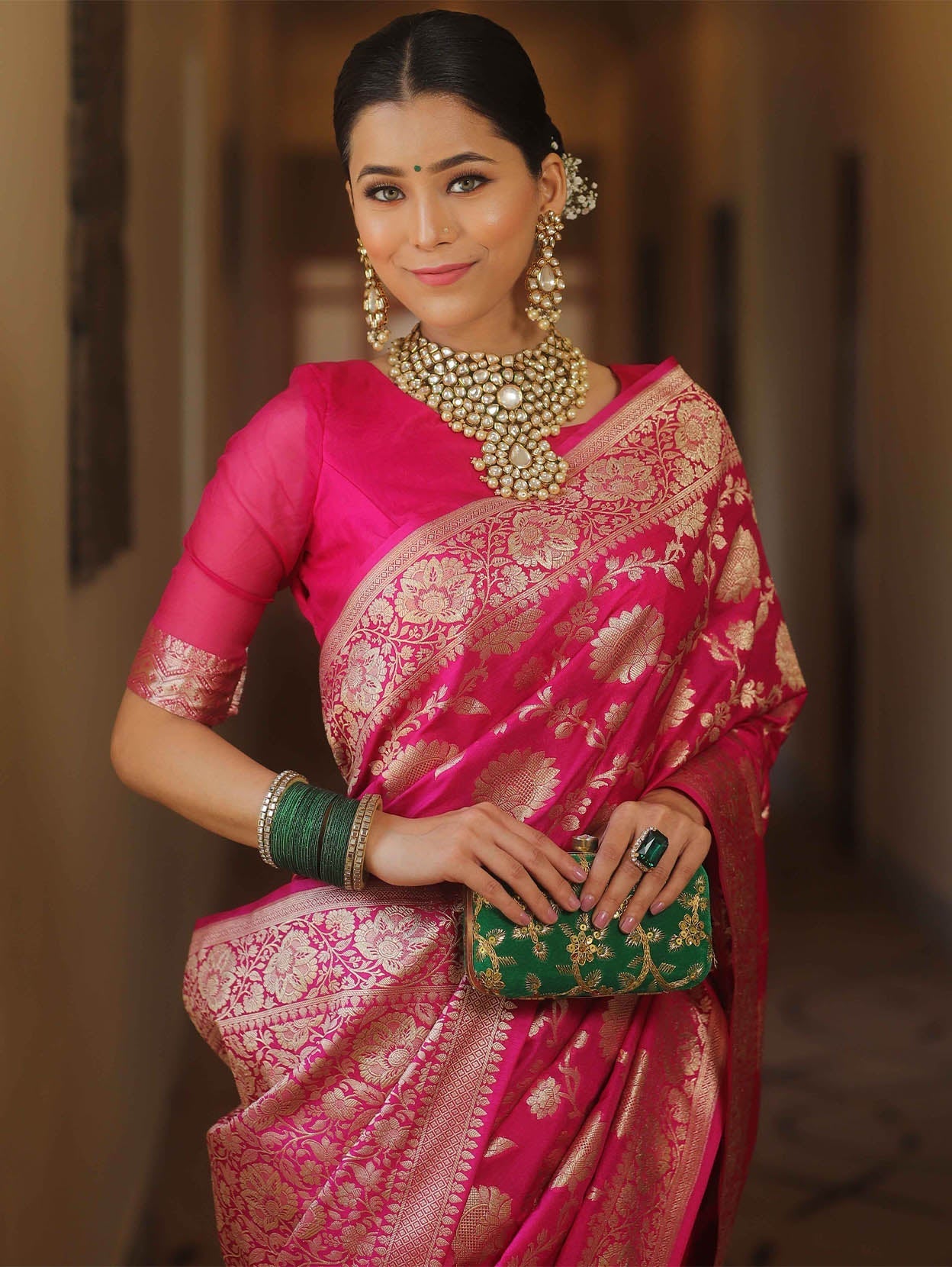 Tempting Dark Pink Soft Silk Saree With Denouement Blouse Piece