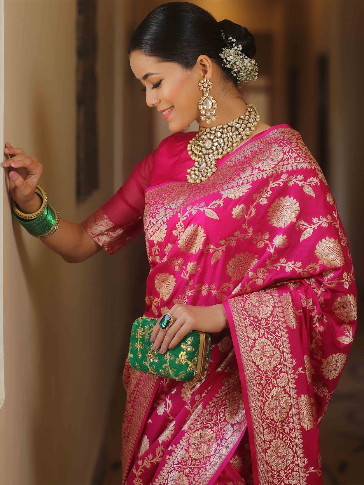 Tempting Dark Pink Soft Silk Saree With Denouement Blouse Piece