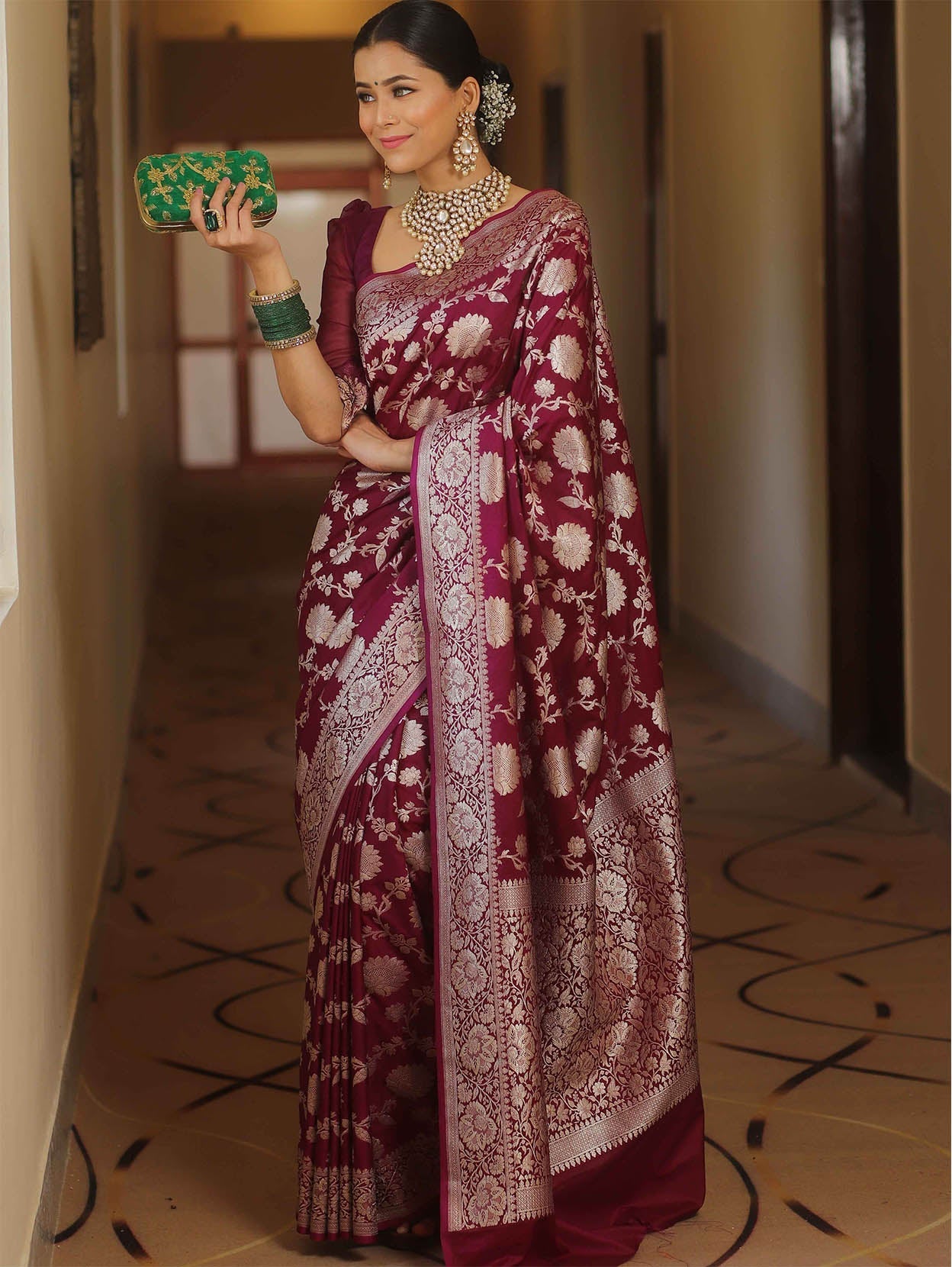 Luxuriant Wine Soft Silk Saree With Ravishing Blouse Piece