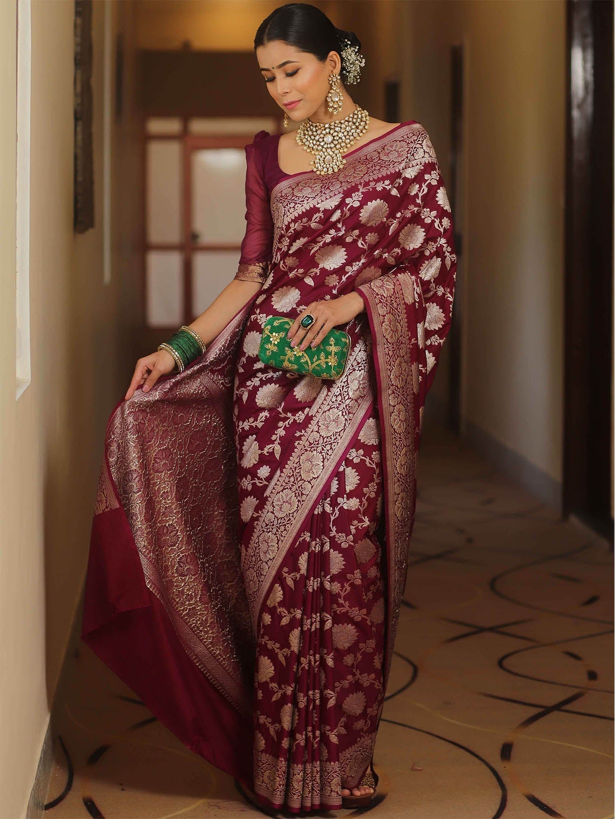 Luxuriant Wine Soft Silk Saree With Ravishing Blouse Piece