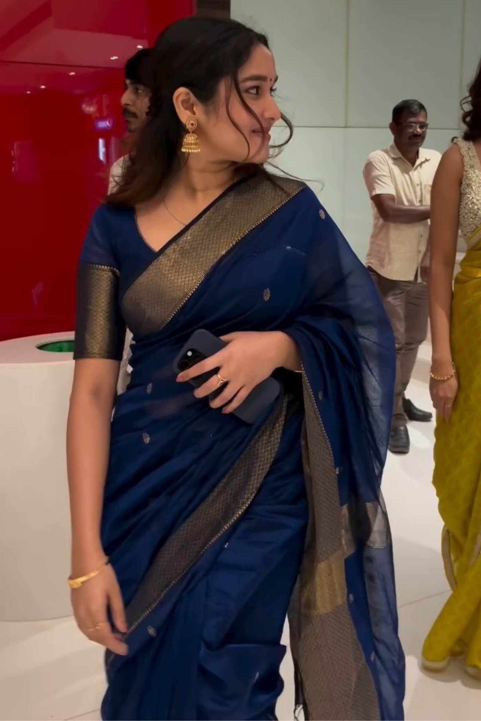 Cloud Burst Blue Maheshawari Cotton Silk Saree