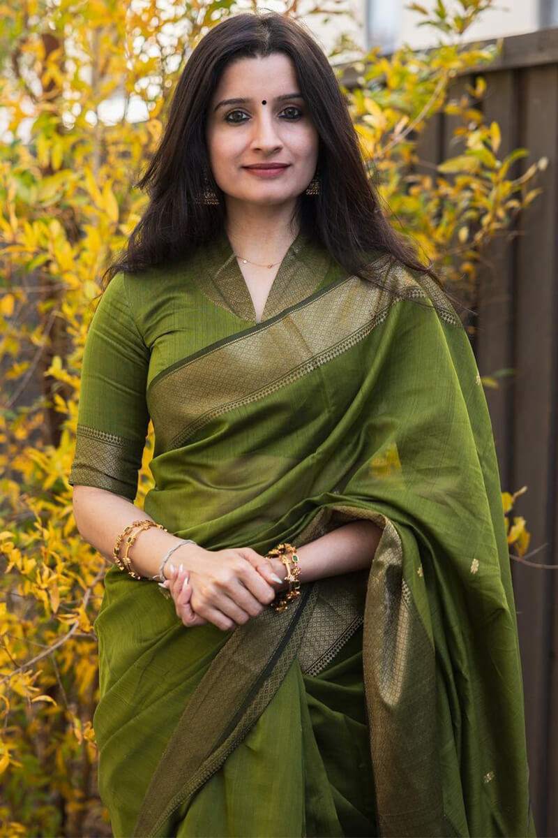 Pesto Green Maheshawari Cotton Silk Saree