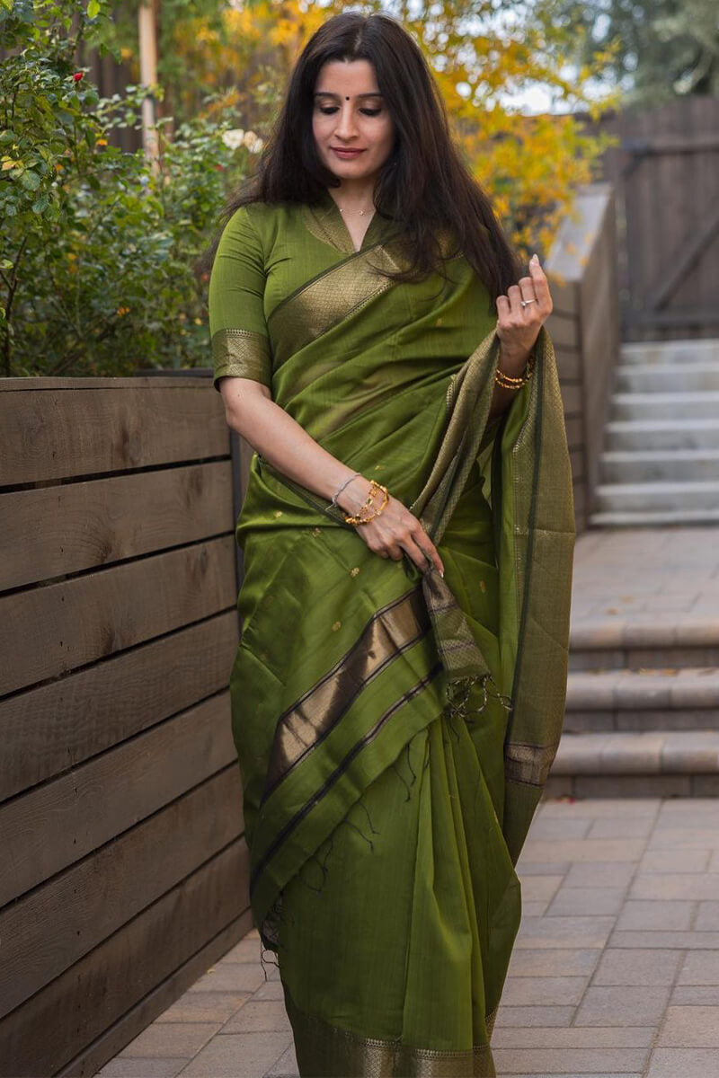 Pesto Green Maheshawari Cotton Silk Saree