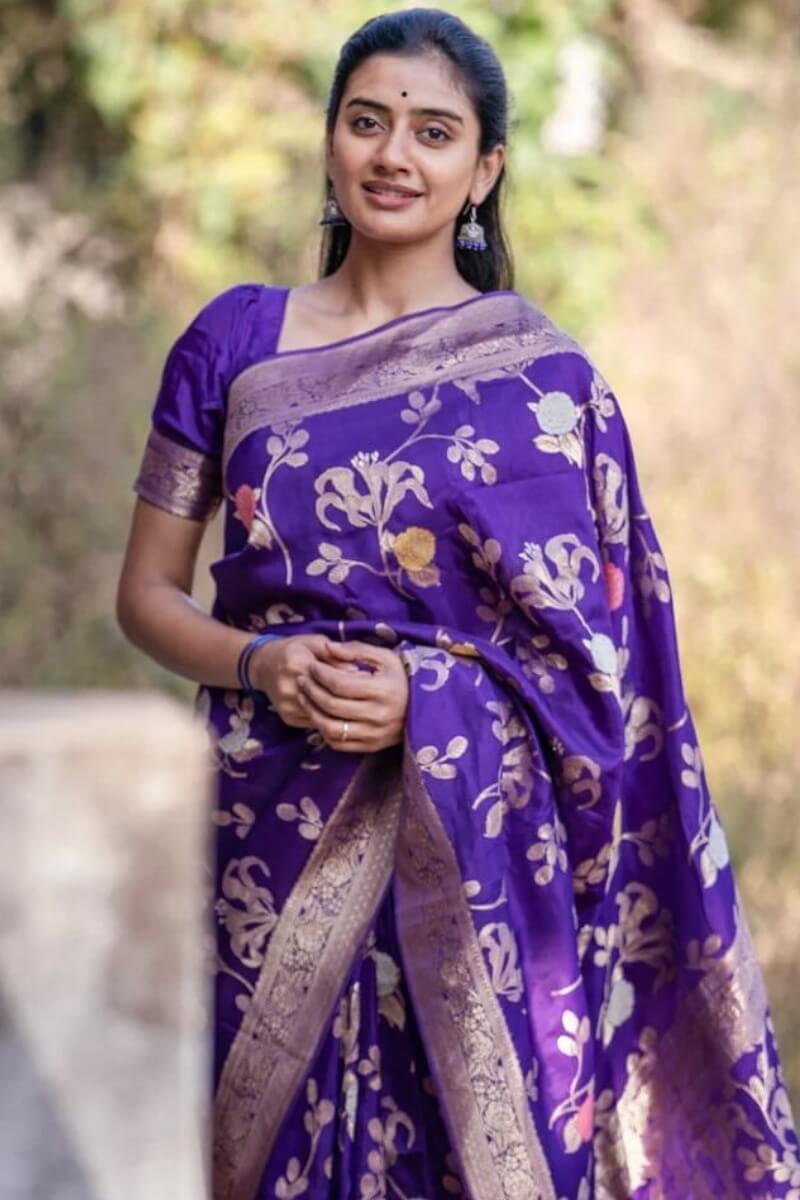 Magnetic Purple Soft Silk Saree With Elegant Blouse Piece