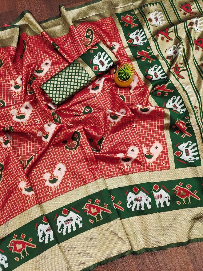 Mesmeric Red Soft Silk Saree With Hypnotic Blouse Piece