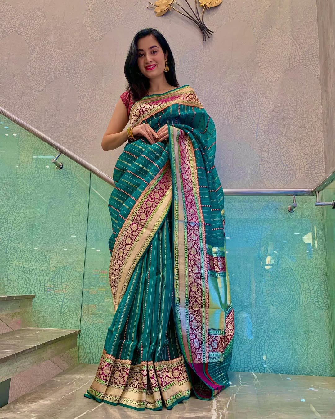 Elegant Rama Soft Silk Saree With Flattering Blouse Piece