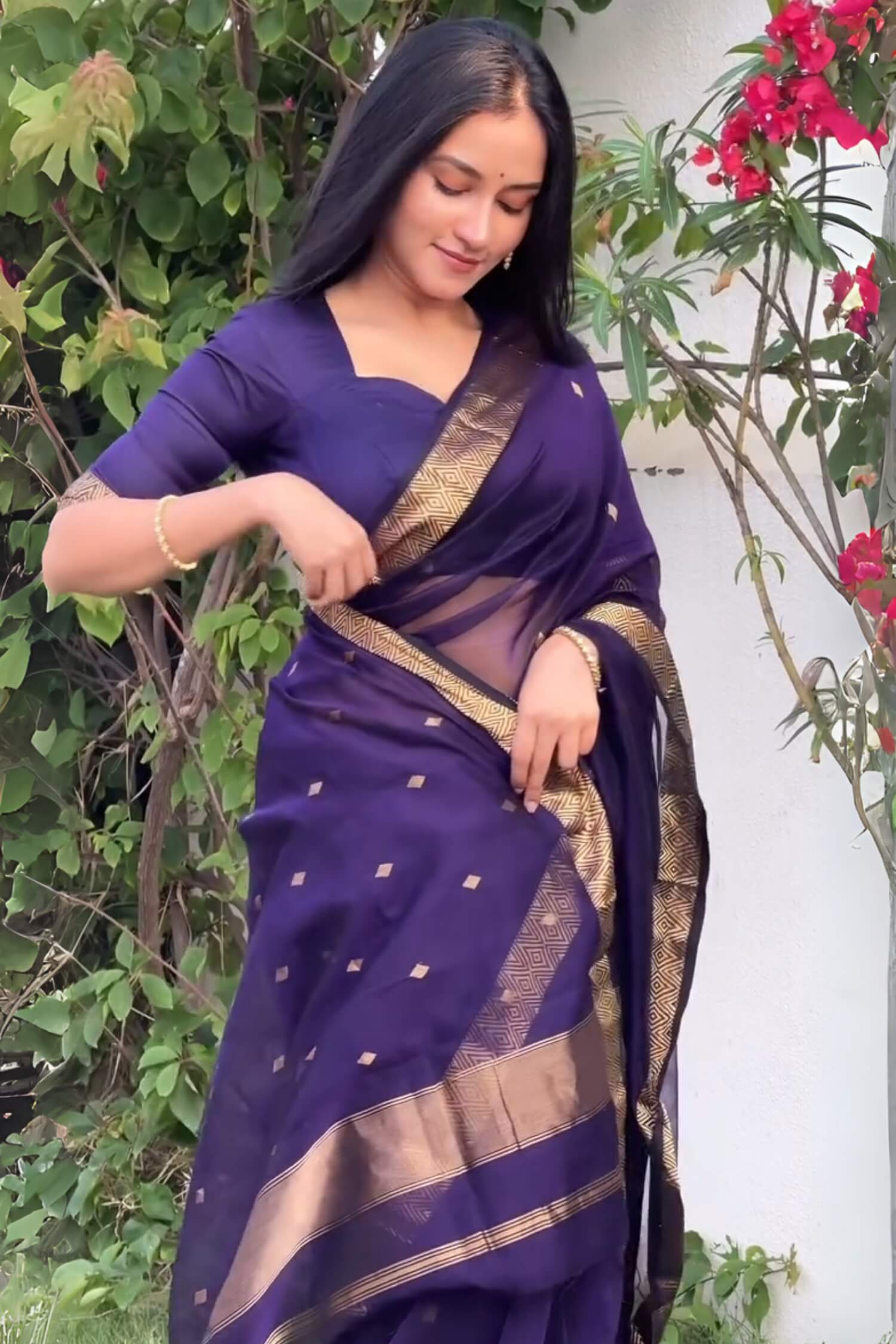 Eloquence Purple Cotton Silk Saree With Devastating Blouse Piece