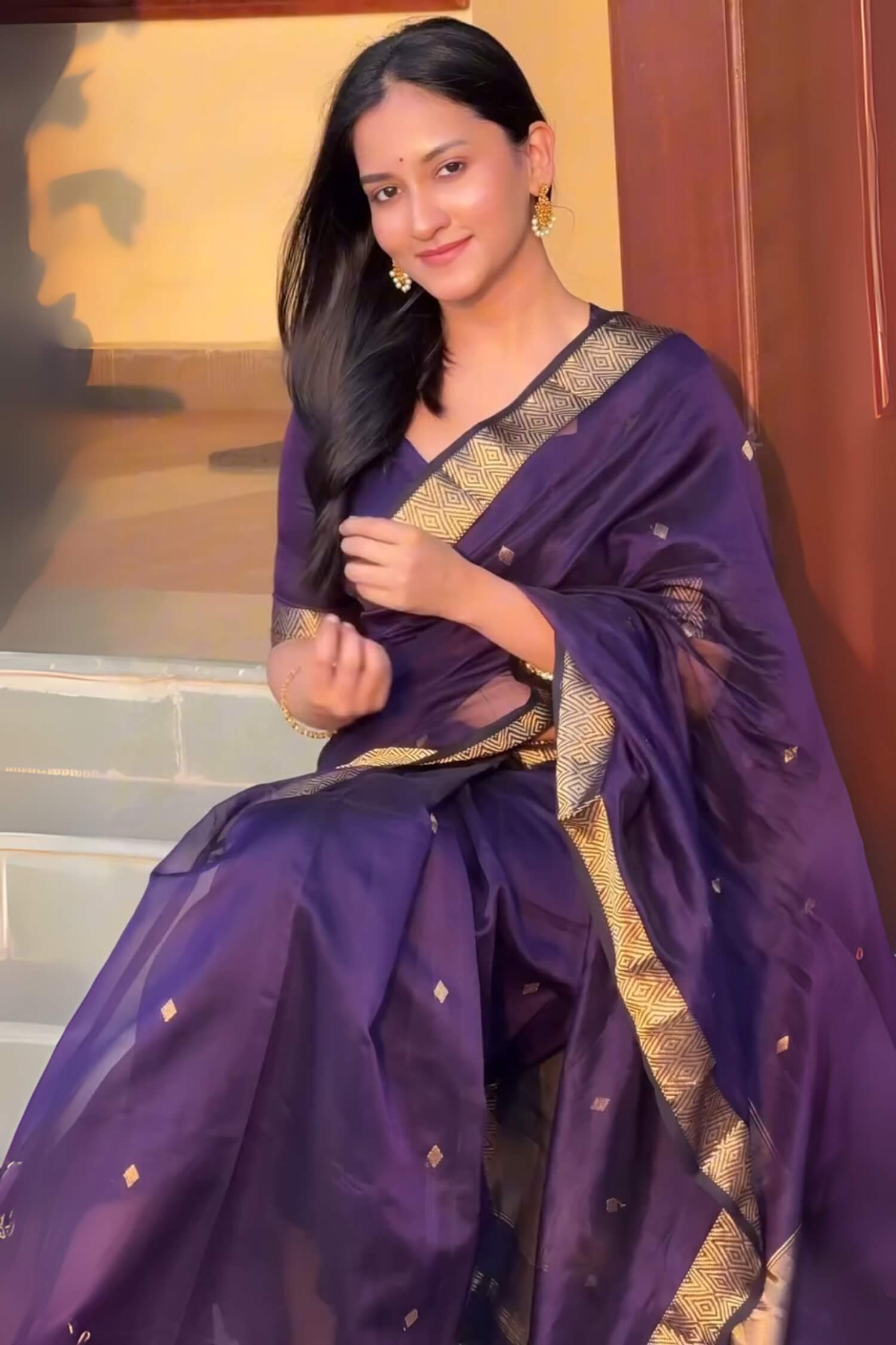 Eloquence Purple Cotton Silk Saree With Devastating Blouse Piece