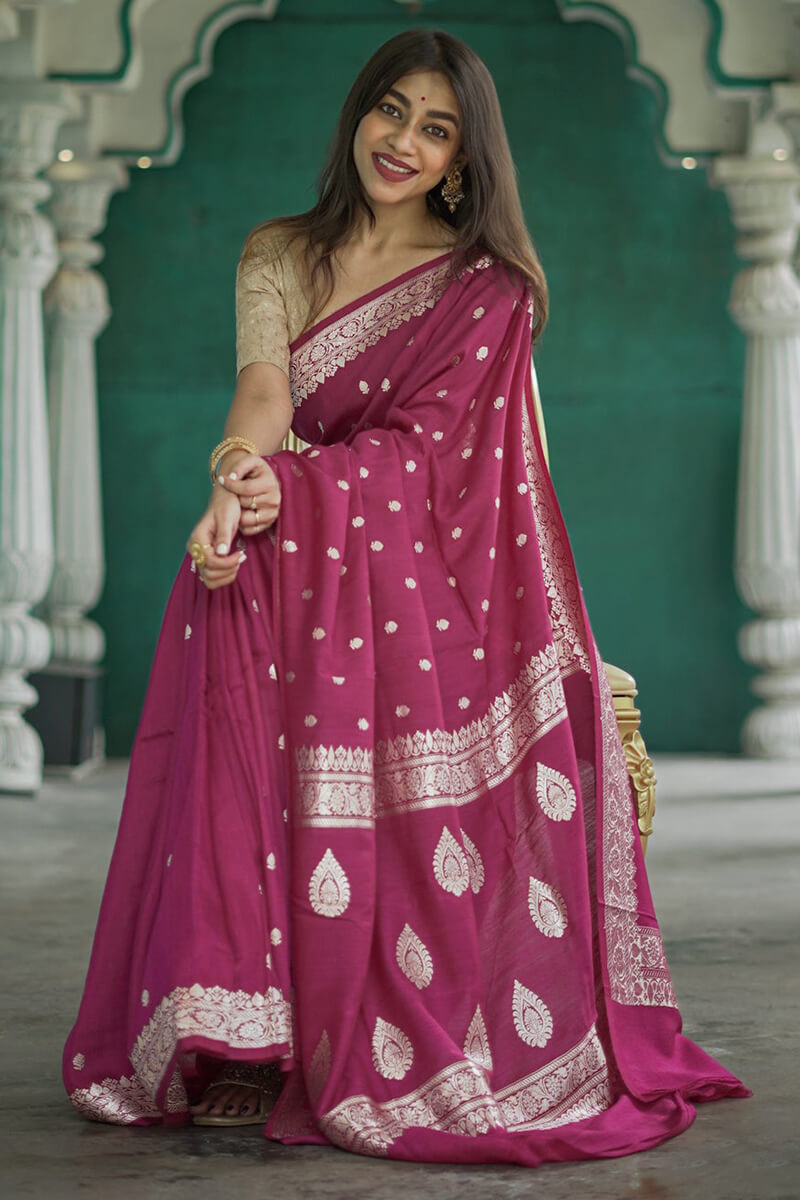 Gratifying Dark Pink Linen Silk Saree With Admirable Blouse Piece