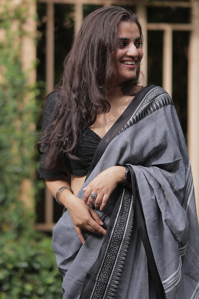 Alluring Grey Cotton Silk Saree With Dazzling Blouse Piece