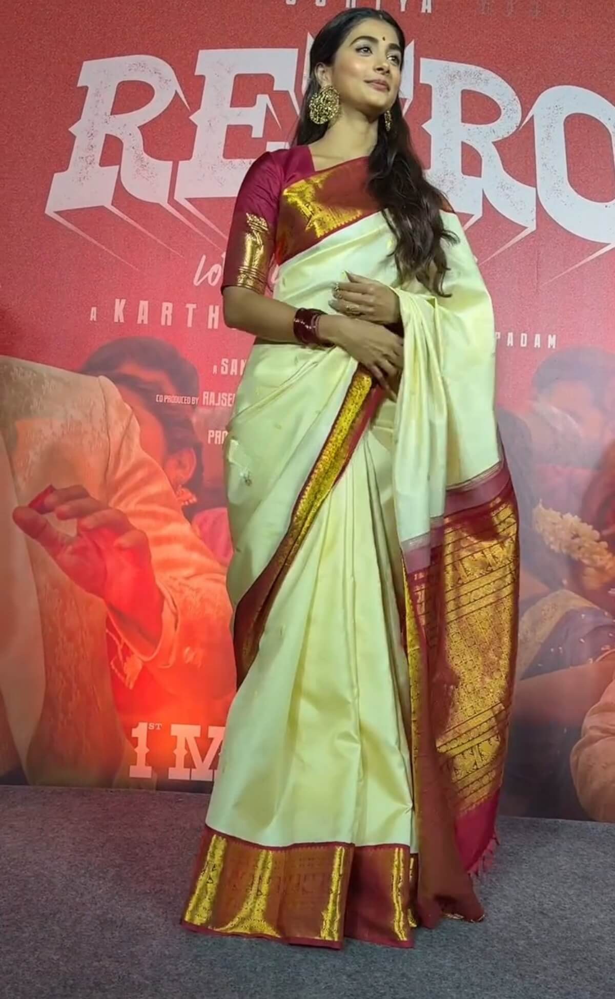 Lissome Beige Soft Banarasi Silk Saree With Preferable Blouse Piece