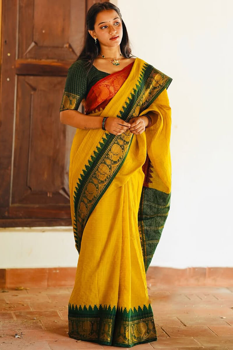 Super extravagant Yellow Soft Silk Saree With Scrupulous Blouse Piece