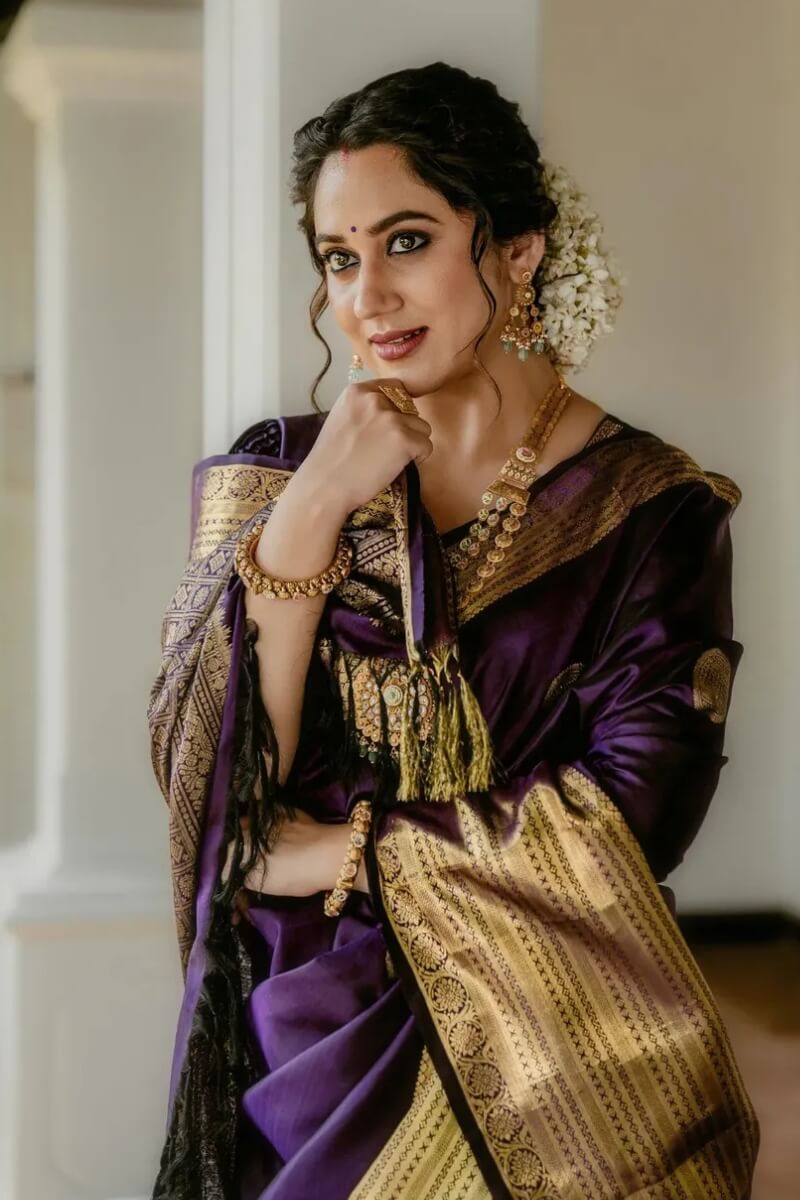 Evanescent Purple Soft Banarasi Silk Saree With Symmetrical Blouse Piece