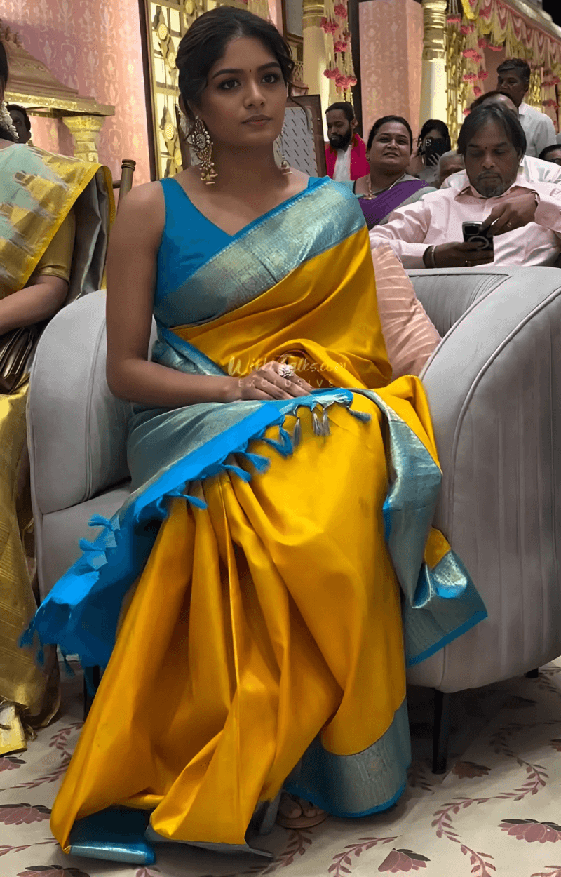 Flaunt Yellow Soft Silk Saree With Seraglio Blouse Piece