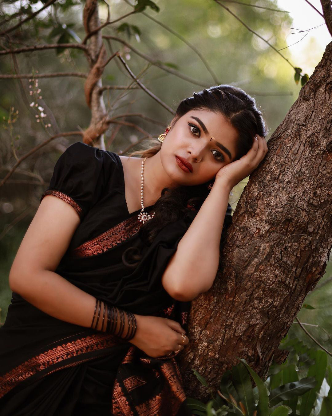 Devastating Black Soft Banarasi Silk Saree With Tremendous louse Piece