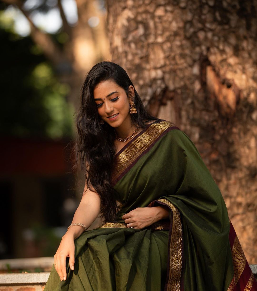 Delectable Green Soft Banarasi Silk Saree With Proficient Blouse Piece