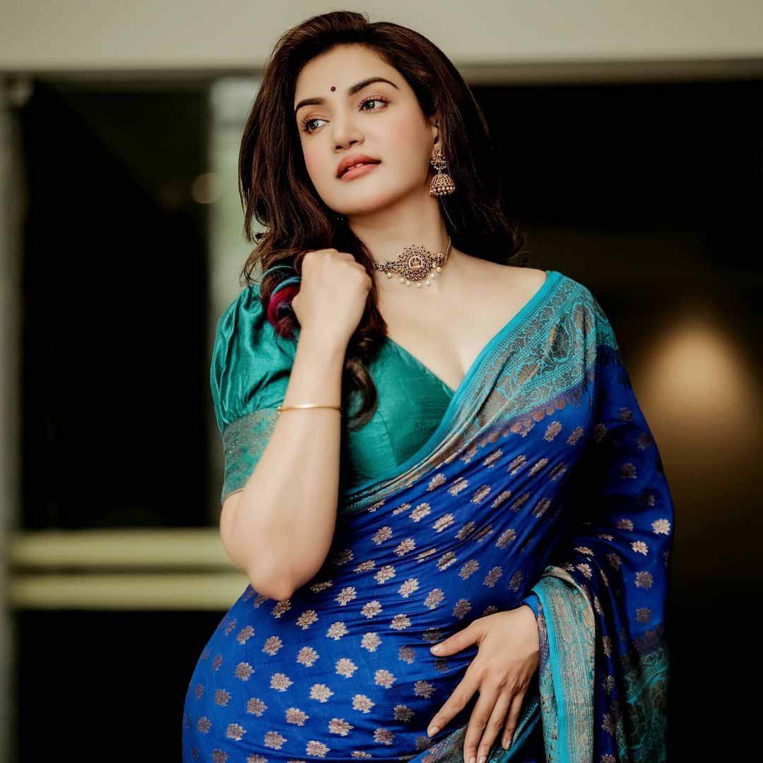 Susurrous Blue Soft Banarasi Silk Saree With Prettiest Blouse Piece