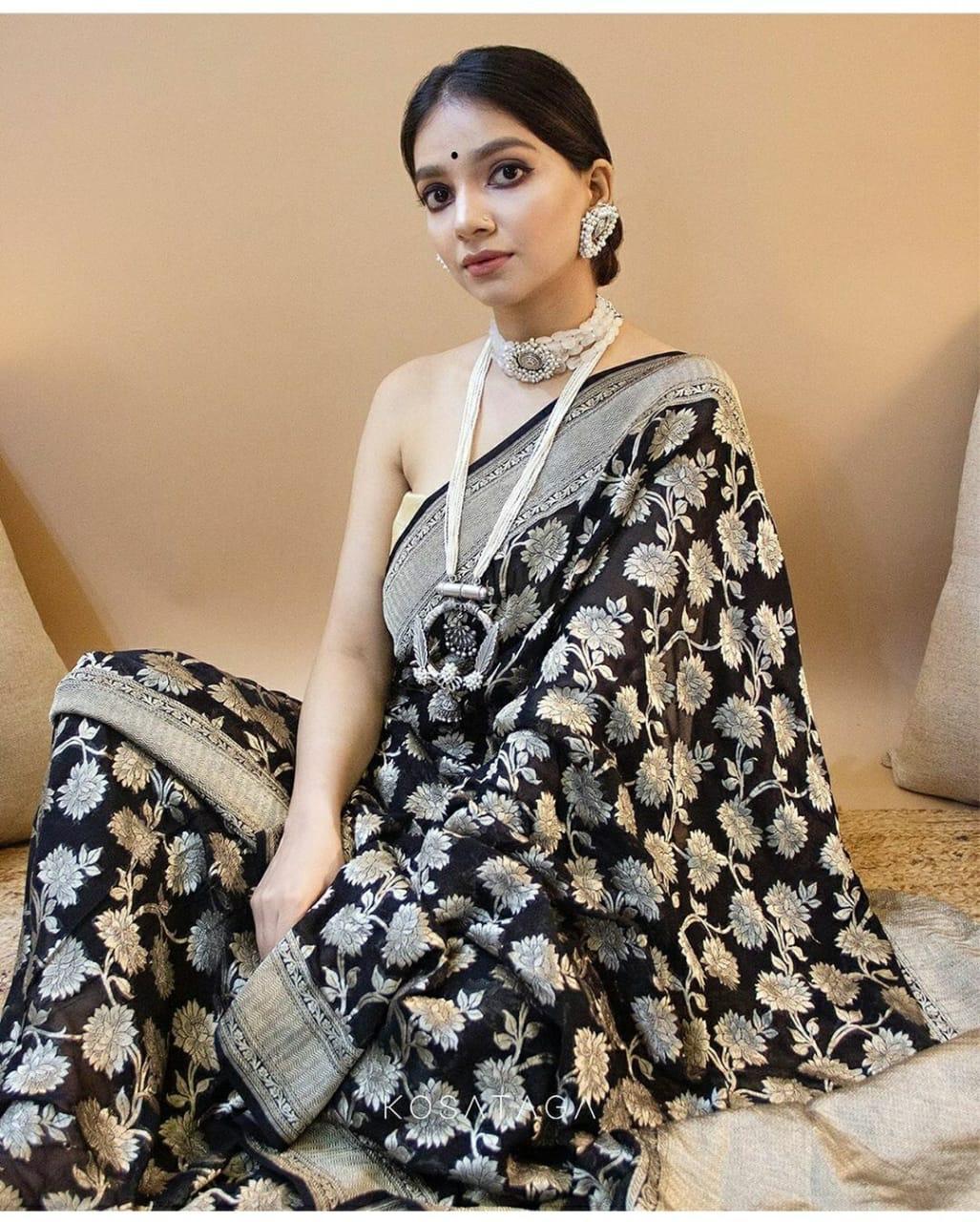 Adorning Black Soft Banarasi Silk Saree With Opulent Blouse Piece