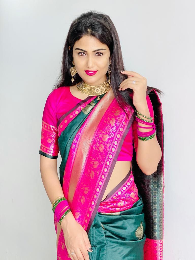 Classic Green Soft Banarasi Silk Saree With Ethnic Blouse Piece