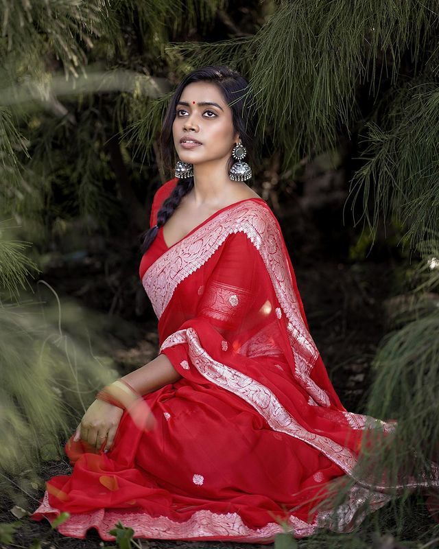 Cornell Red Maheshawari Cotton Silk Saree