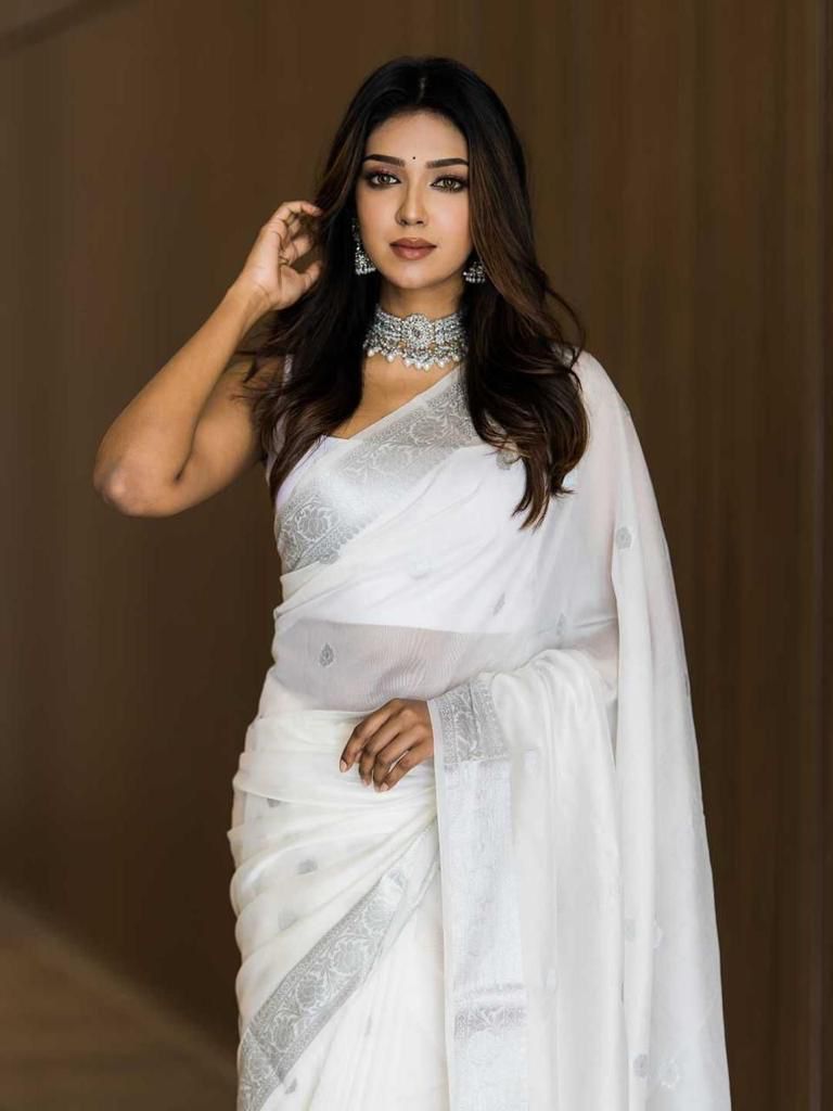 Platinum White Maheshawari Cotton Silk Saree