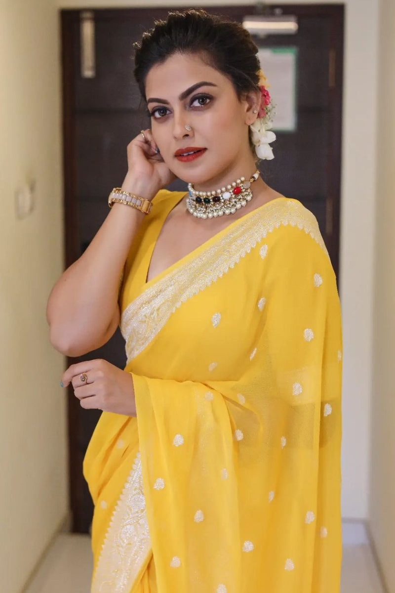 Arylide Yellow White Maheshawari Cotton Silk Saree