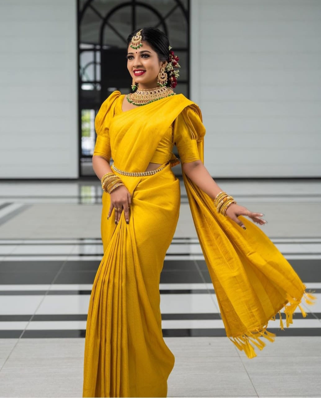 Imaginative Yellow Soft Silk Saree with Energetic Blouse Piece