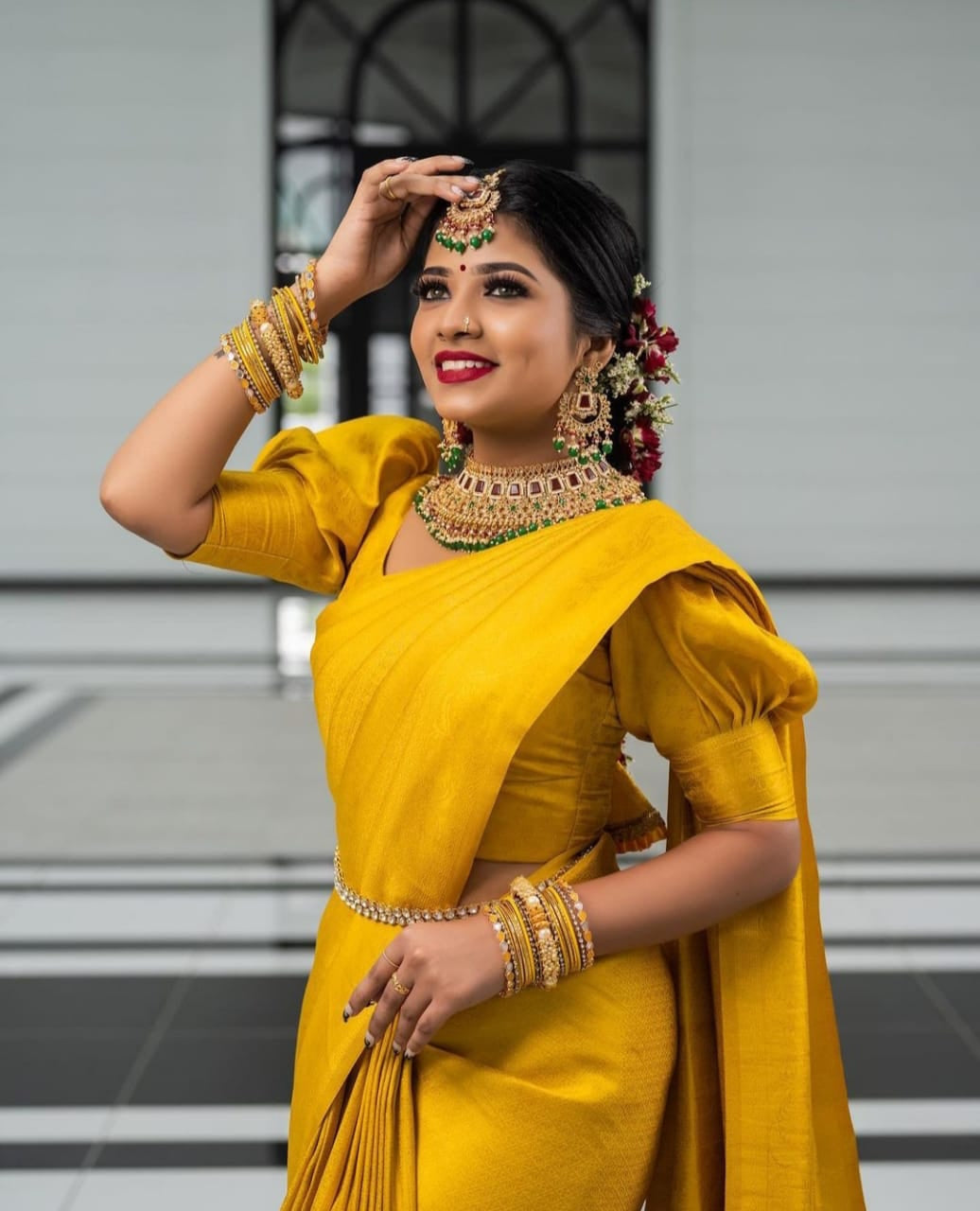 Imaginative Yellow Soft Silk Saree with Energetic Blouse Piece