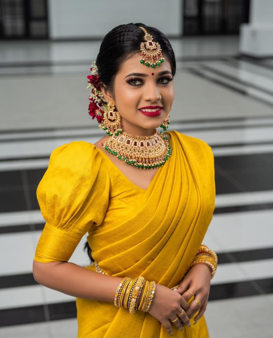 Imaginative Yellow Soft Silk Saree with Energetic Blouse Piece