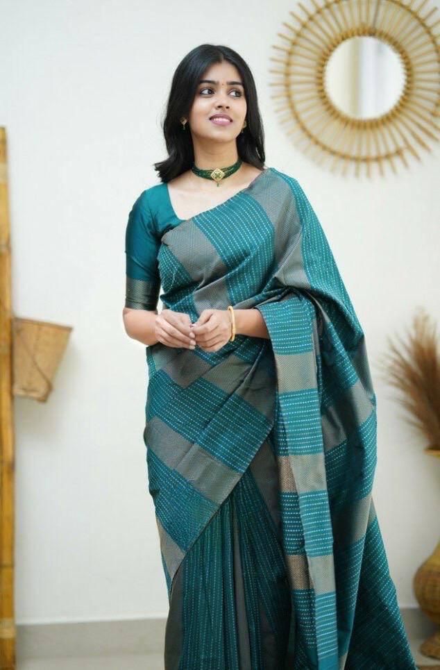 Evocative Rama Soft Silk Saree With Chatoyant Blouse Piece