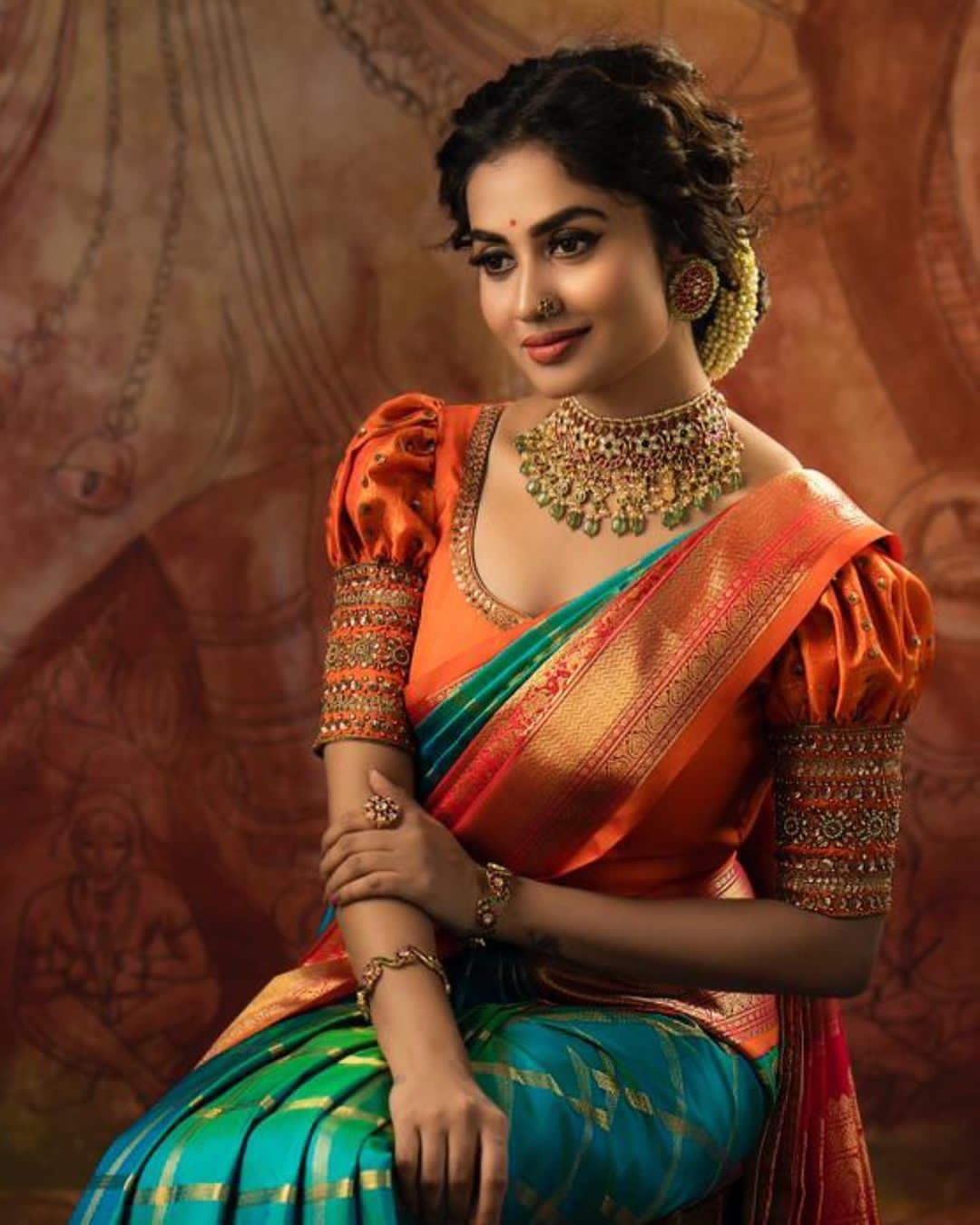 Scrumptious Rama Soft Silk Saree With Incomparable Blouse Piece