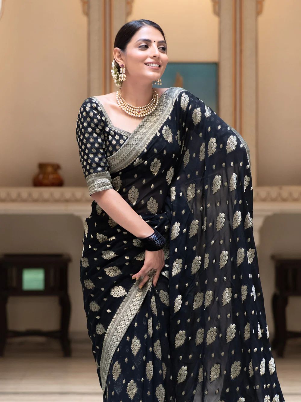 Imaginative Black Soft Banarasi Silk Saree With Desiring Blouse Piece