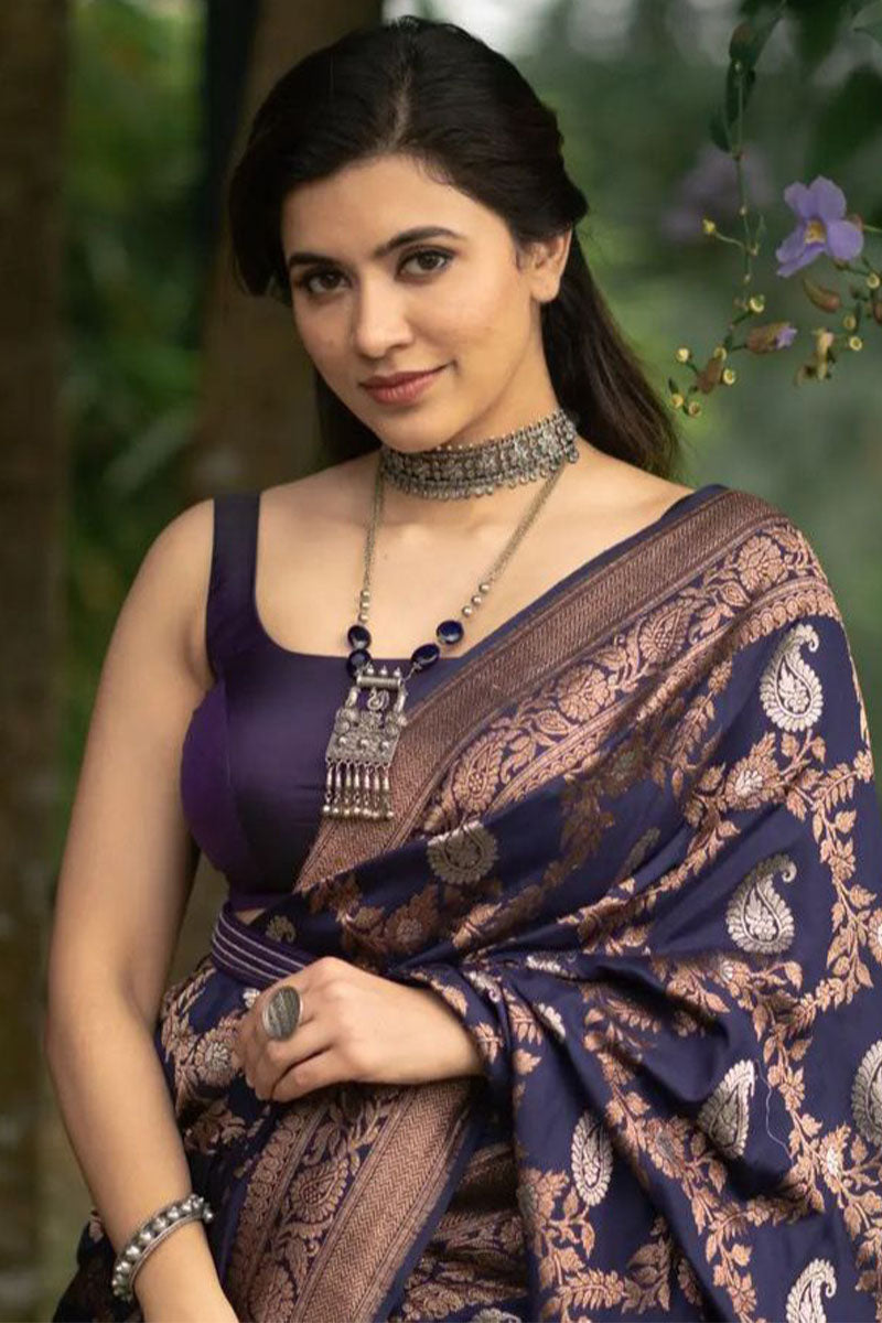 Redolent Navy Blue Soft Silk Saree With Delightful Blouse Piece
