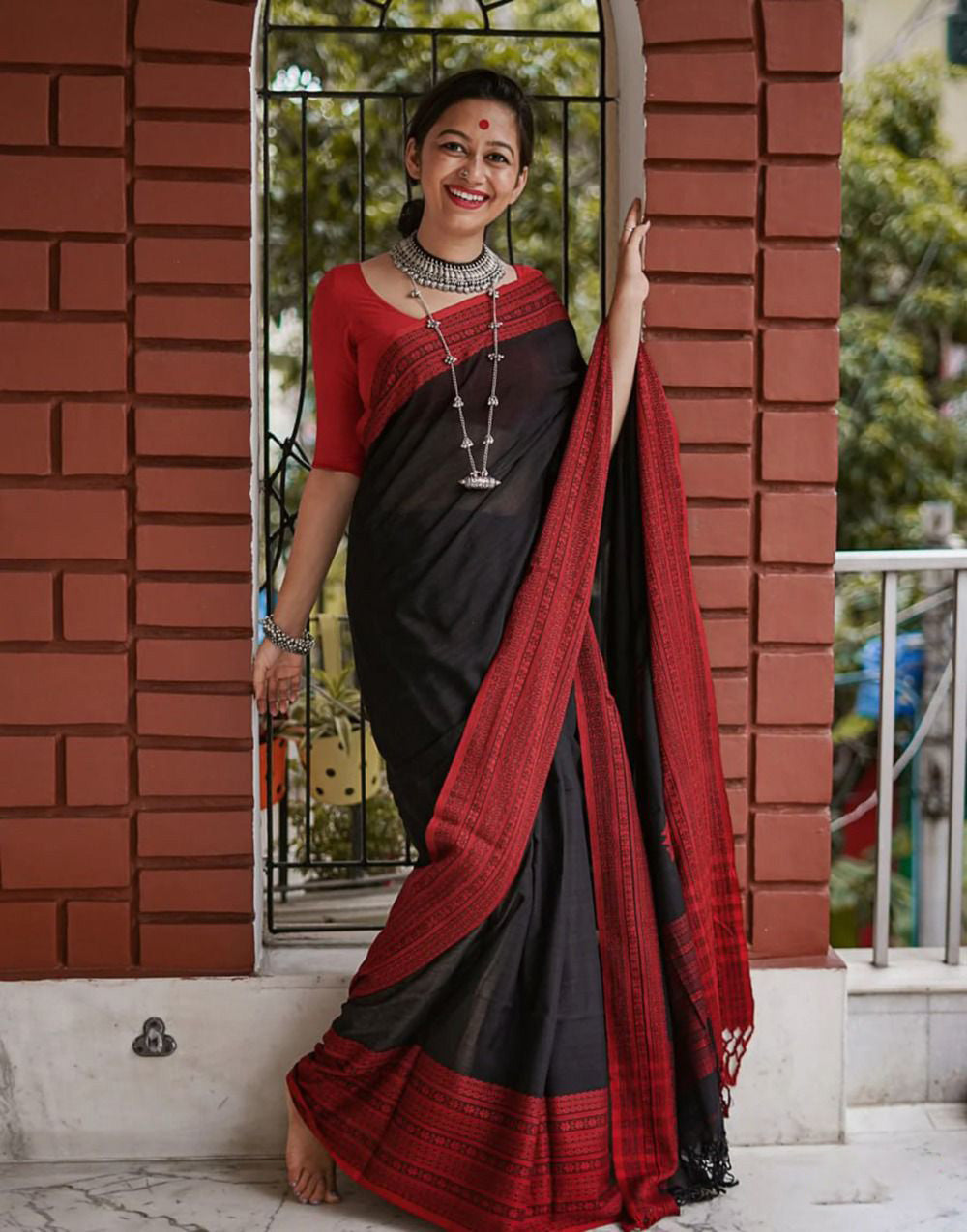 Diesel Black Maheshawari Cotton Silk Saree