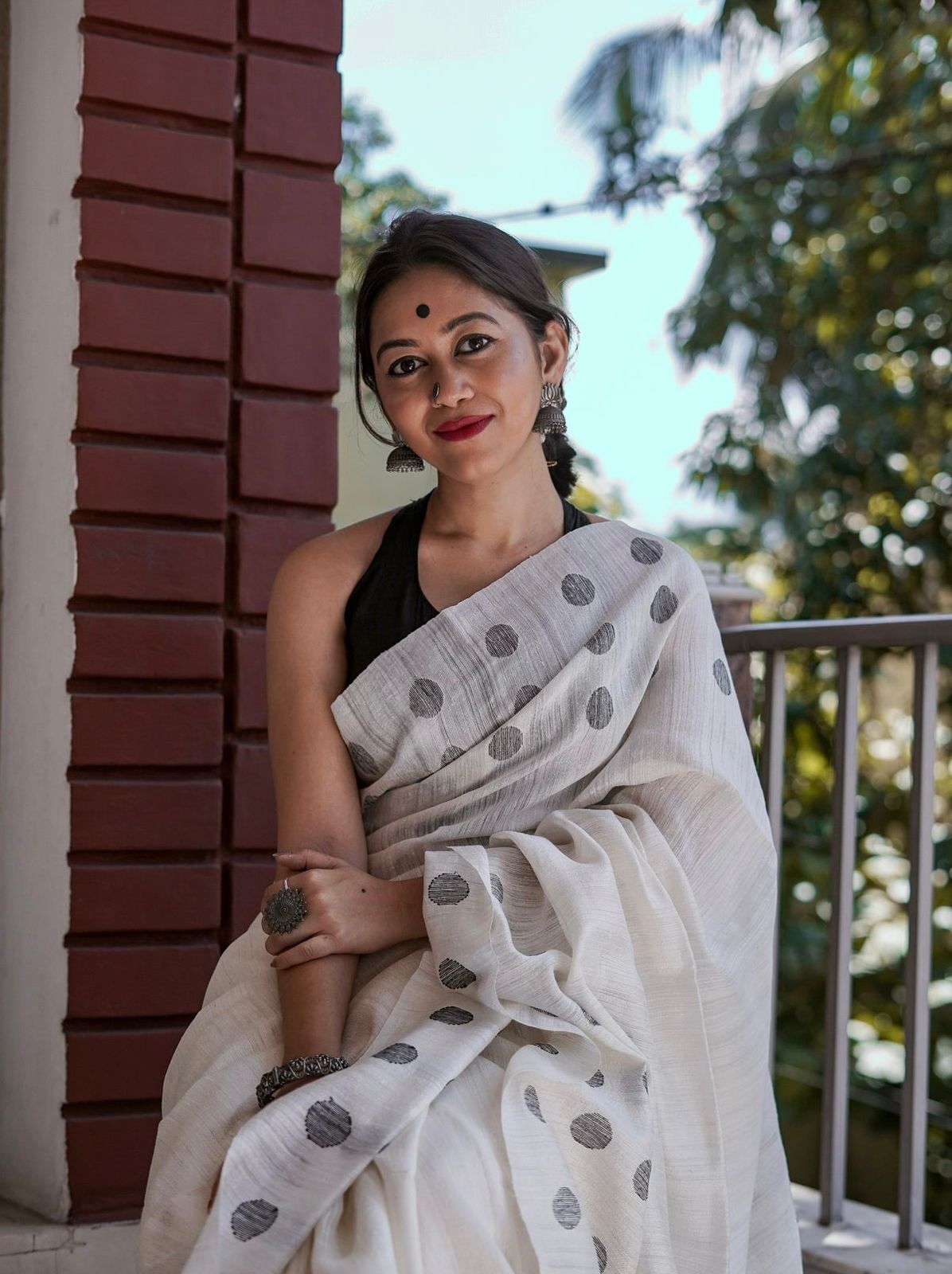 Oslo White Maheshawari Cotton Silk Saree