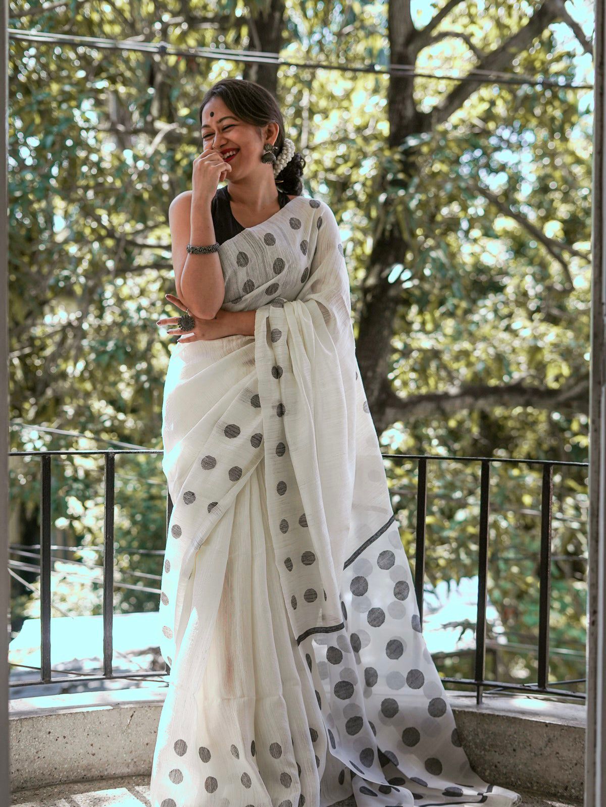 Oslo White Maheshawari Cotton Silk Saree