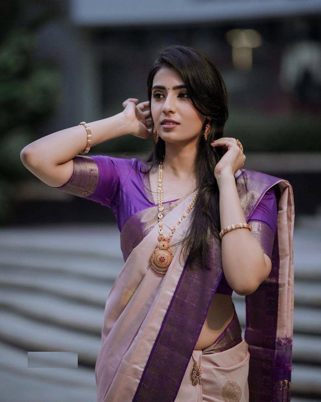 Opulent Peach Soft Silk Saree With Piquant Blouse Piece