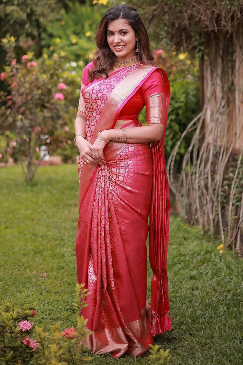 Desirable Dark Pink Soft Silk Saree With Vivacious Blouse Piece