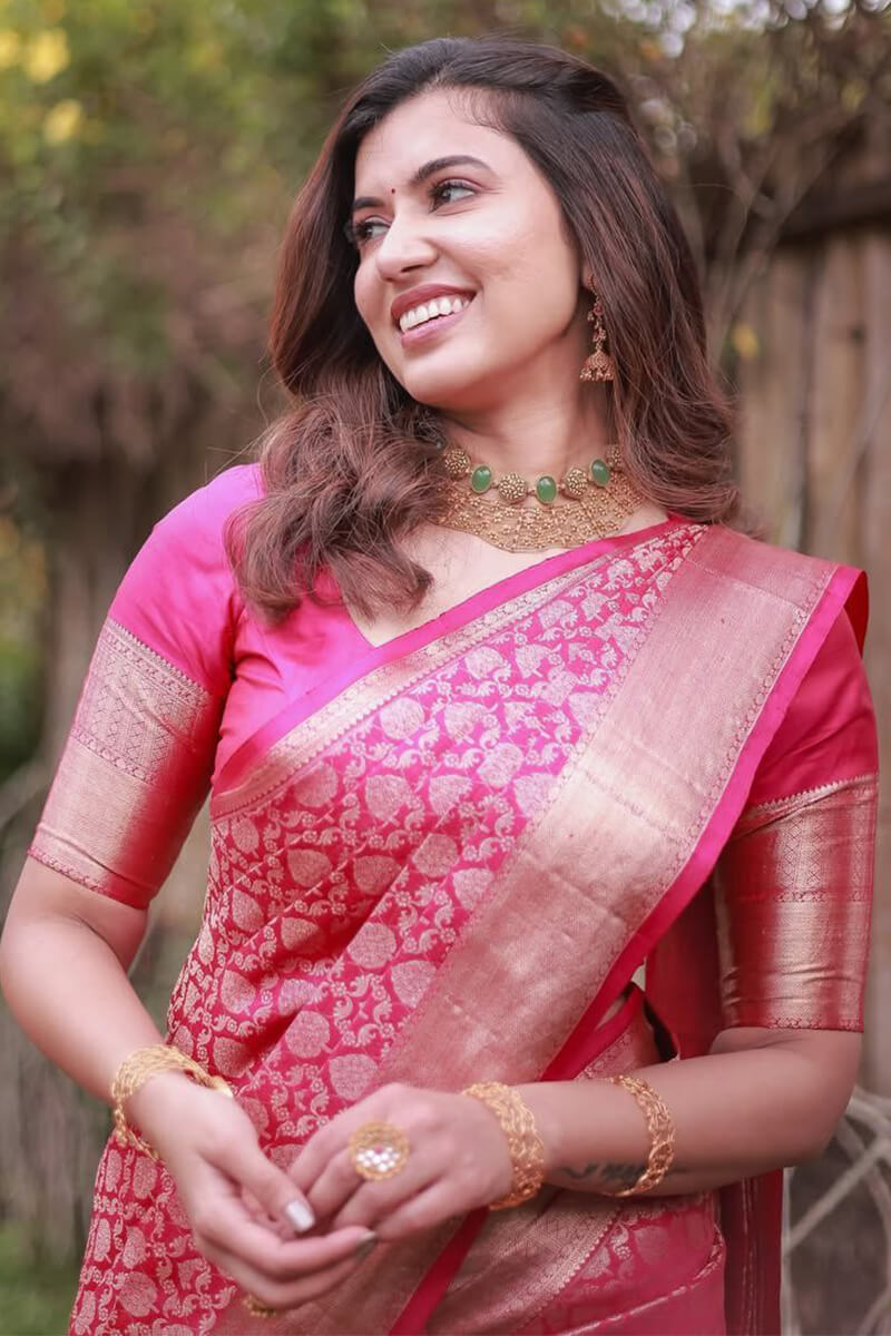 Desirable Dark Pink Soft Silk Saree With Vivacious Blouse Piece