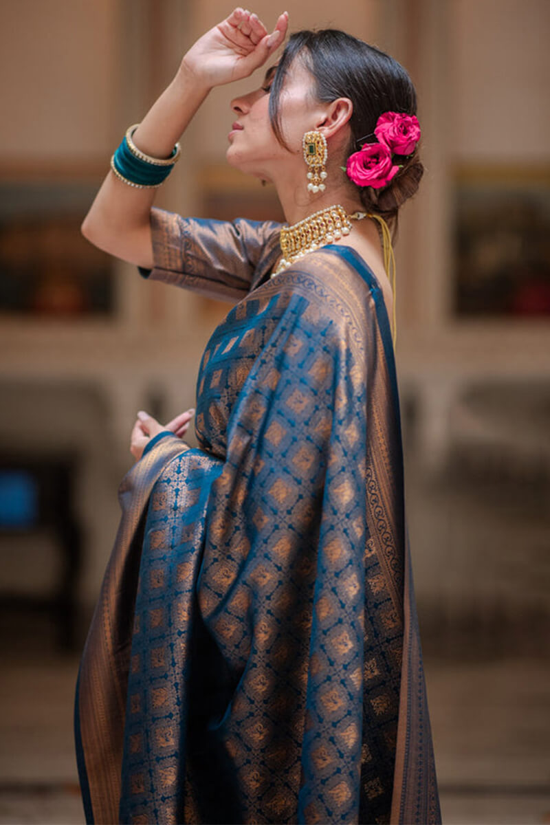 Proficient Navy Blue Soft Silk Saree With Ineffable Blouse Piece