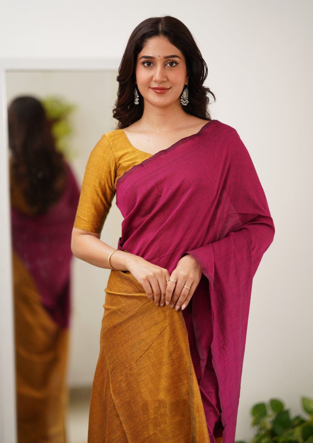 Jubilant Dark Pink Cotton Silk Saree With Lustrous Blouse Piece