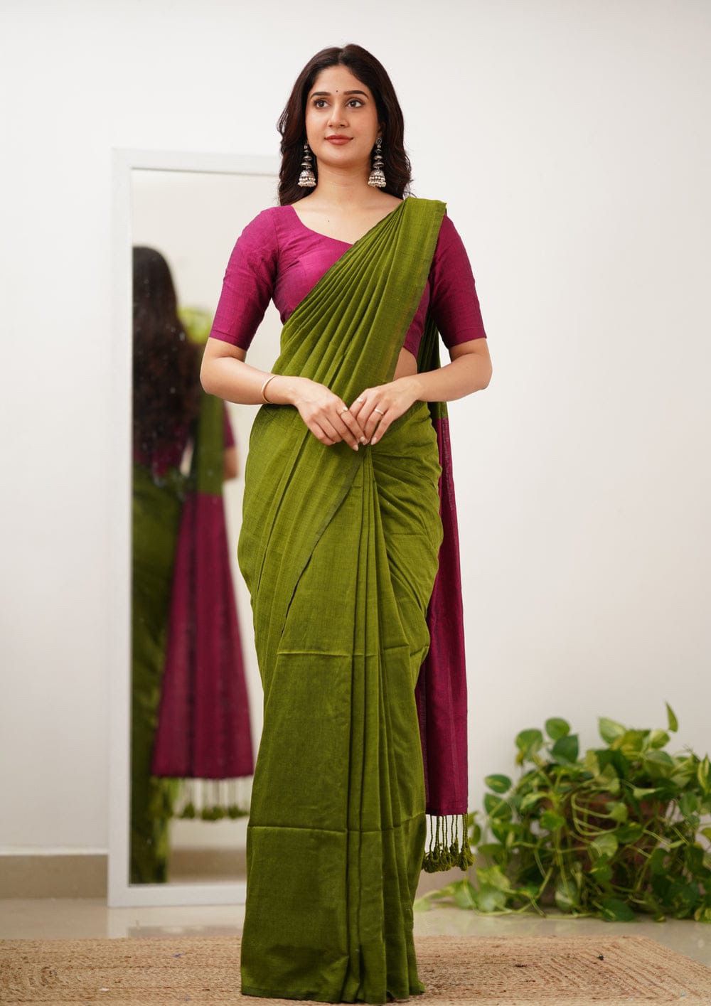 Vibrant Green Cotton Silk Saree With Marvellous Blouse Piece