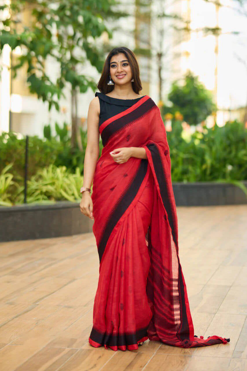 Radiant Red Cotton Silk Saree With Devastating Blouse Piece