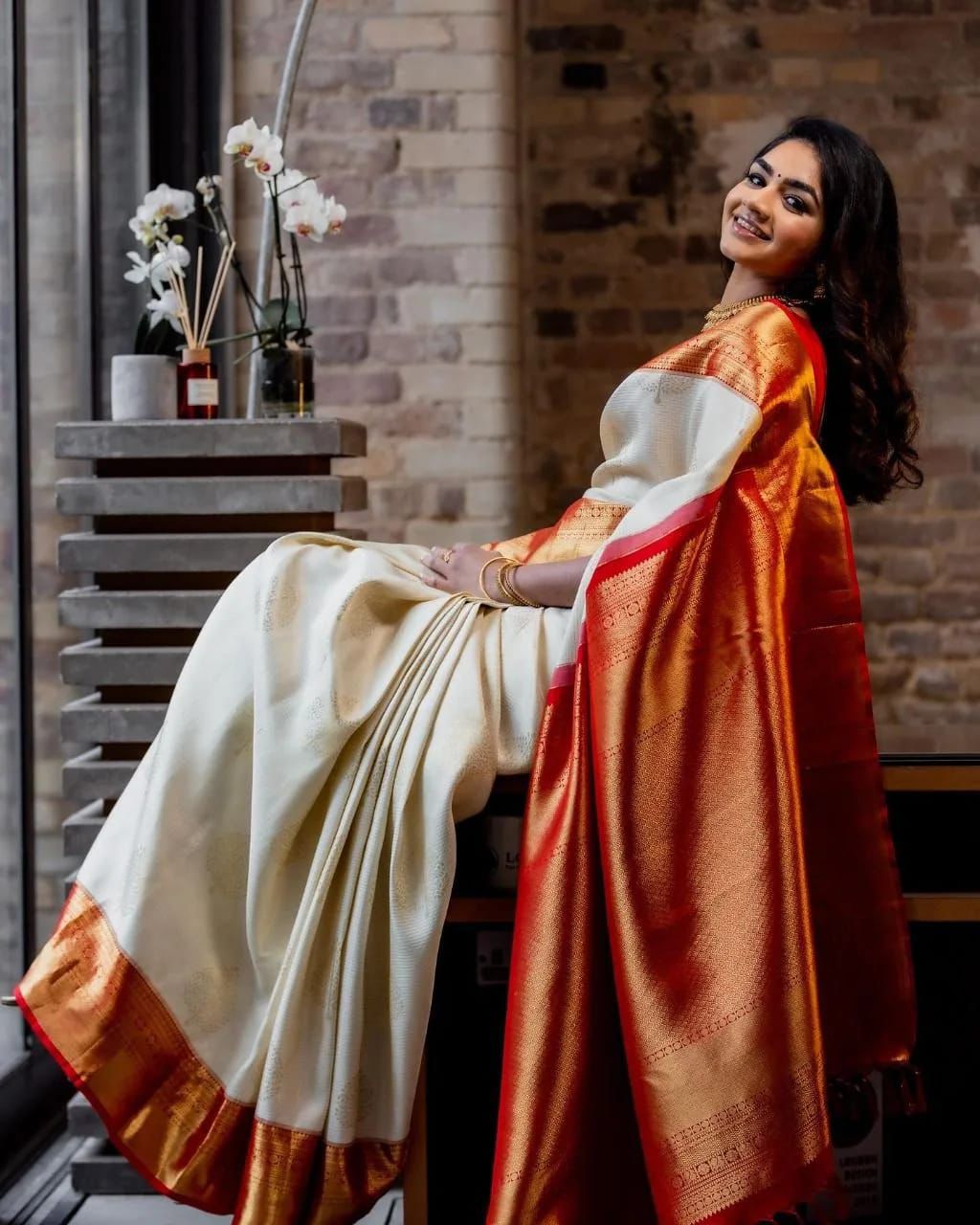 Entrancing Beige Soft Silk Saree With Aplomb Blouse Piece