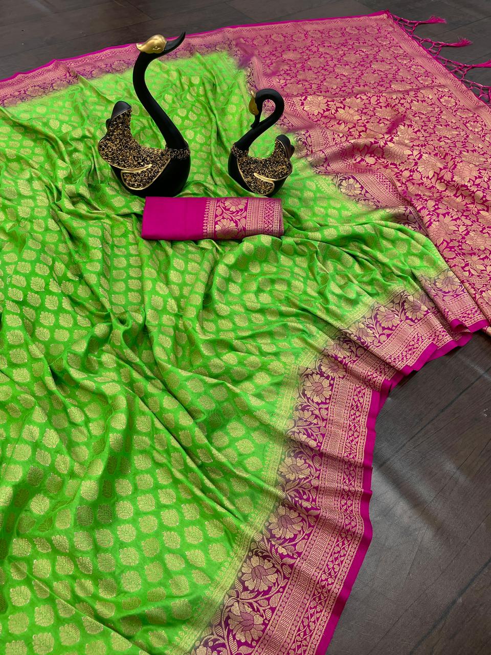 Comely Perrot Soft Banarasi Silk Saree With Desirable Blouse Piece