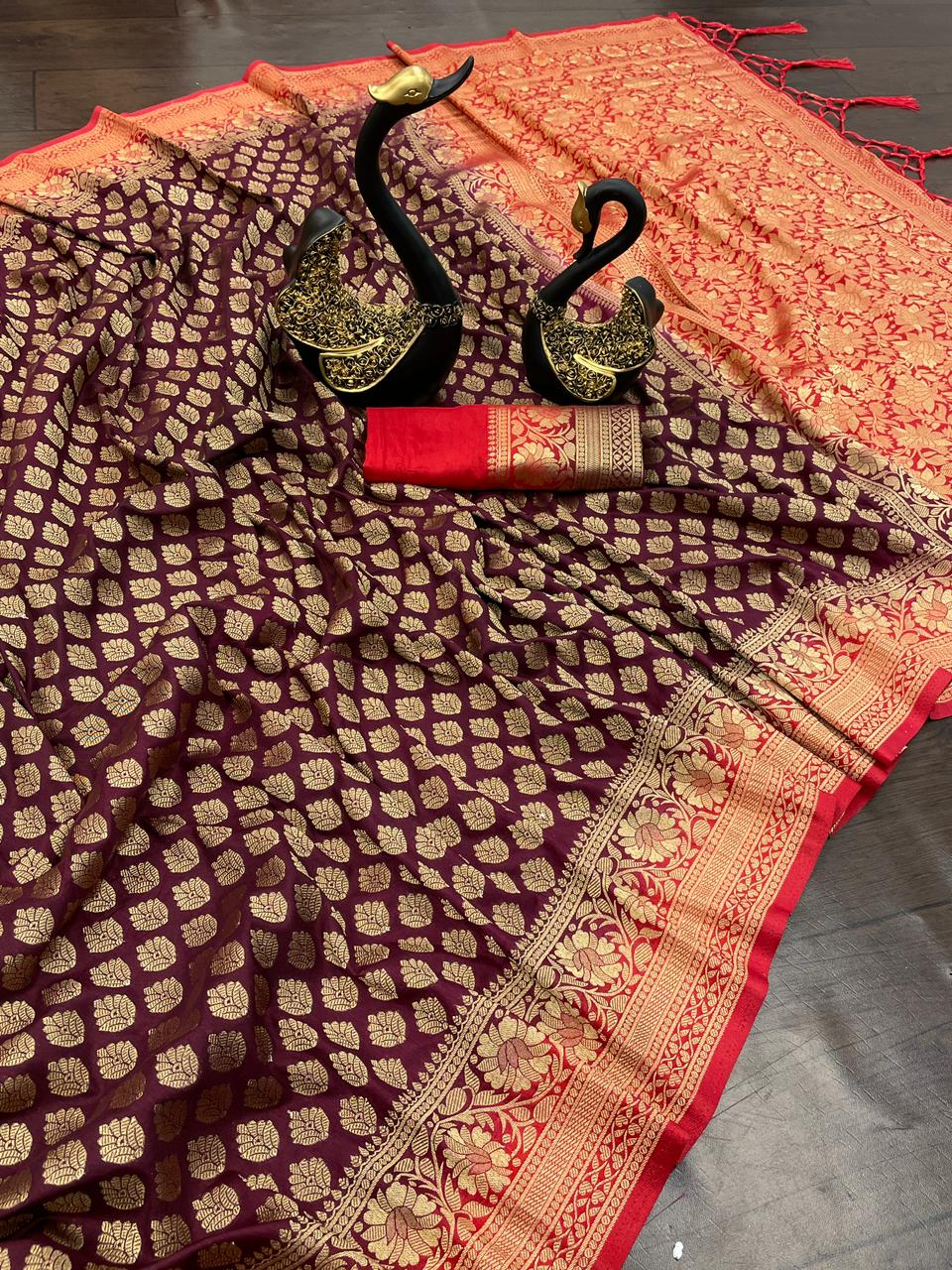 Enticing Wine Soft Banarasi Silk Saree With Lassitude Blouse Piece