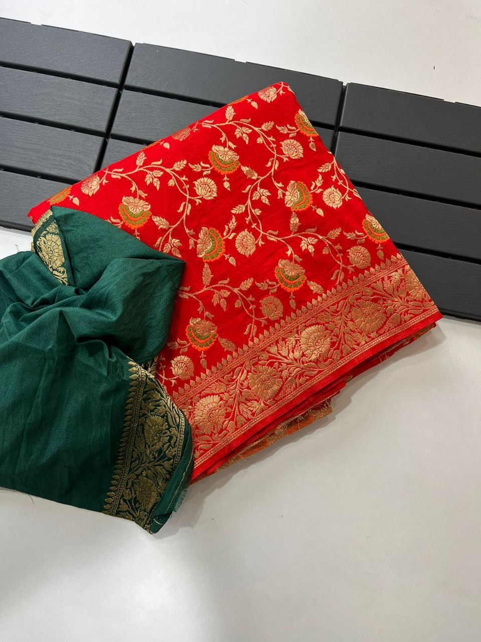 Nemesis Red Soft Banarasi Silk Saree With Forbearance Blouse Piece
